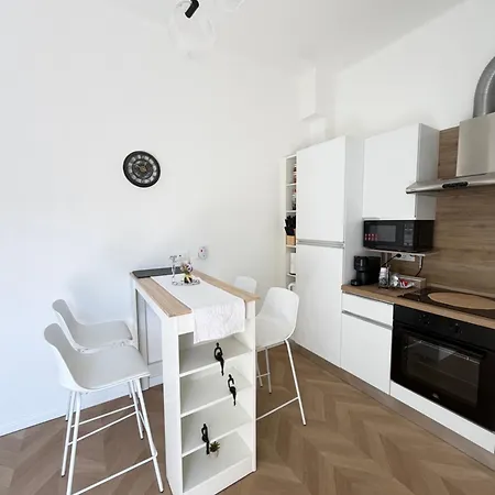 Irina Apartamento Bolonia