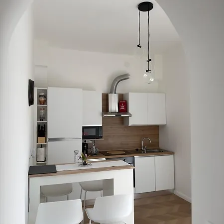 Irina Apartamento